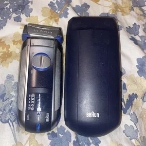 Braun 8000 Series 360 Complete Model 8975 Rasierer mit Reiseetui ohne Ladegerät - Bild 1 von 3