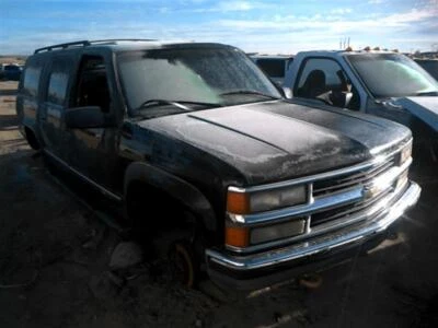 Used Differential Carrier Assembly fits: 1999 Chevrolet Suburban 1500 Front Axle - Image 1 of 4