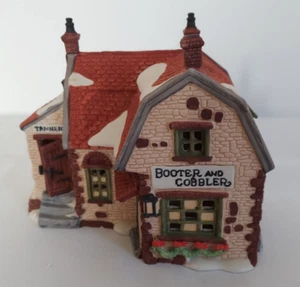 Department 56 Booter and Cobbler 1988 Dickens Village 5924-2, lighted with box - Picture 1 of 8