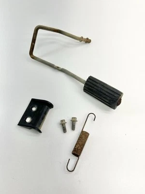 2004 JOHN DEERE GATOR CS CX Throttle Gas Pedal W/ Latch & Spring VG11553 - Image 1 of 4