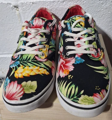 Zapatos bajos para mujer Vans talla W10 negros hawaianos con estampado de flores tropicales Foto 1 de 4