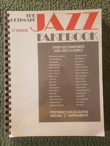 The Ultimate Jazz Fake Book (Fake Books) C Edition by Hal Leonard Corp - Picture 1 of 4