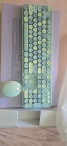 Mofii Wireless Keyboard and Mouse Combo, Multi Color Round Keys, PC/Laptop/Mac - Afbeelding 1 van 2
