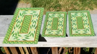3pc Set: TEMPTATIONS OLD WORLD GREEN Tempered Glass CUTTING BOARD SET/TRIVETS - Image 1 of 4
