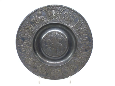 Relief Teller Krönung Ferdinand III. / WMF Britania - Bild 1 von 4