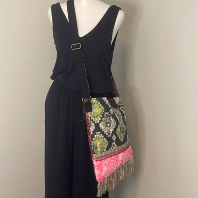 Bandolera bohemia MUDD correa ajustable flecos coloridos Foto 1 de 4