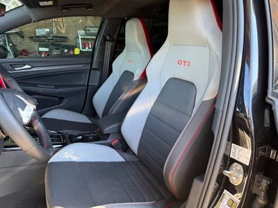 22 23 24 25 VOLKSWAGEN VW GTI MK8 4DR BLACK GREY LEATHER SEATS W/ DOOR PANELS - Imagem 1 de 4