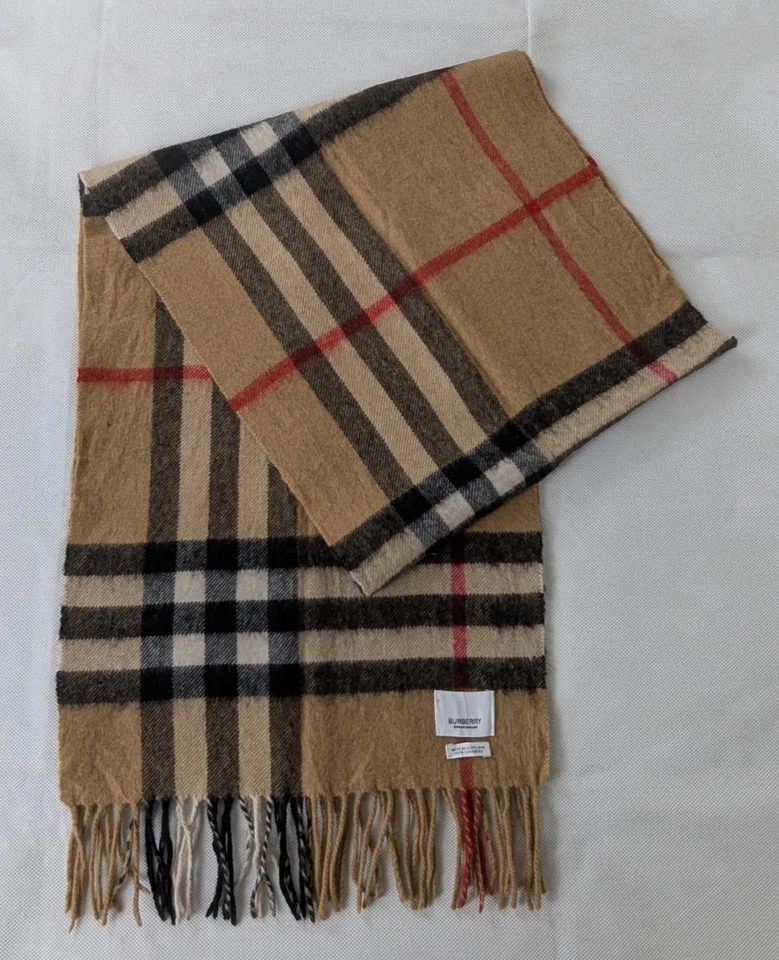 Bufanda a cuadros Burberry Cashmere Nova | Unisex Beige | Auténtica verificada | Limpia Foto 1 de 4