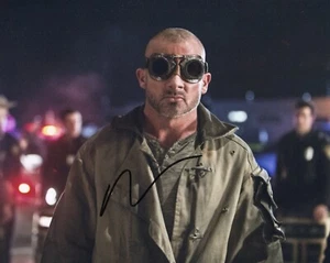 DOMINIC PURCELL SIGNED LEGENDS OF TOMORROW PHOTO (2) - Picture 1 of 1