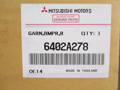 Cubierta de parachoques delantero derecho original OEM Mitsubishi 6402A278 Mirage G4 2017-20 Foto 1 de 4