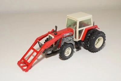 A36 1:32 BRITAINS MASSEY FERGUSON 2680 TRACTOR FRONT LOADER GOOD CONDITION - Image 1 of 4