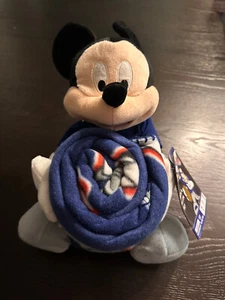Sale! NFL New York Giants Disney Mickey Mouse Plüsch Hugger Decke WH - Bild 1 von 7
