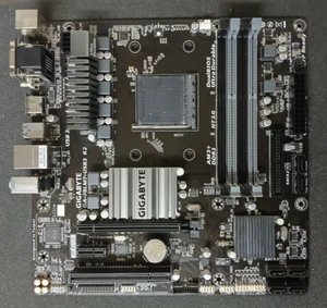 GIGABYTE GA-78LMT-USB3 R2, µATX Mainboard AMD Sockel AM3+ (2001) - Bild 1 von 3
