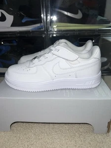 BOYS PRE SCHOOL NIKE FORCE 1 LOW EASYON_WHITE/WHITE-WHITE FN0237-111-SIZE 3 - Picture 1 of 8
