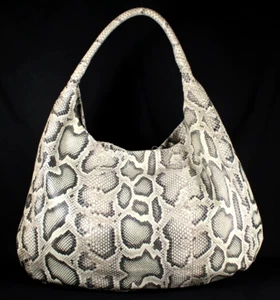 Bolso de Hombro Hobo Extra Grande DEVI KROELL Beige y Marrón Estampado Animal Piel de Serpiente - Imagen 1 de 11