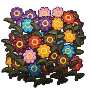 10 Daisy Flower Appliques Embroidered Leaf Patches Iron-On Sewing Craft Supplies - Picture 1 of 23