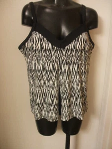 Island Waves Tankini Top Swimsuit 18W Black White Bra Cups Adjustable Straps - Picture 1 of 12