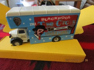 CORGI 1/50 SCALE D359/18 BEDFORD  series Blackpool Tower Charlie Cairoli   - Picture 1 of 11