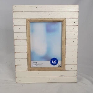 Mainstays 5×7 Free Standing White Wood Picture Frame With Glass Open Box - Picture 1 of 6