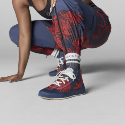 ADIDAS BY STELLA MCCARTNEY TREINO MID-CUT PRINT SHOES NAVY/RED SZ 8 - Image 1 of 3