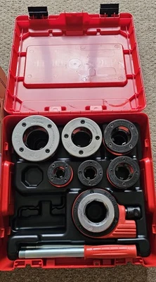 Rothenberger SUPER CUT Hand Ratchet Threader Set (1/2"-2" bspt) 070892X - Image 1 of 4