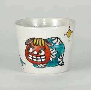 Kutani yaki ware Porcelain Japanese Tea Cup Shishimai Yunomi Japan - Picture 1 of 2