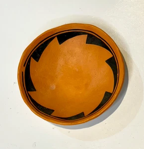 Plato de cerámica Acoma de Marie Z. Chino - Imagen 1 de 3