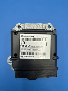 2011-2014 DODGE CHARGER Control Module 56054077ak - Picture 1 of 3