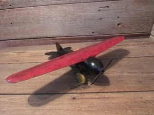 Vintage Lrg Wyandotte Pressed-Metal Airplane w/ Top-Mounted Wing & Movable Prop - Picture 1 of 14