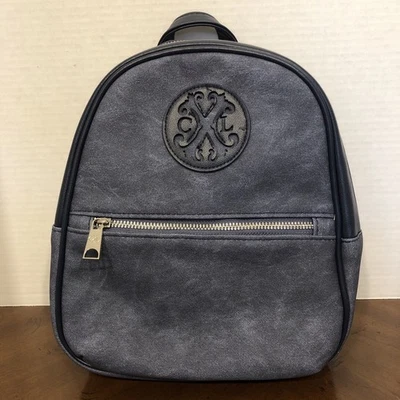 Mochila de mezclilla Christian Lacroix Marley PU en denim índigo 10” x 8” x 3,5” Foto 1 de 4