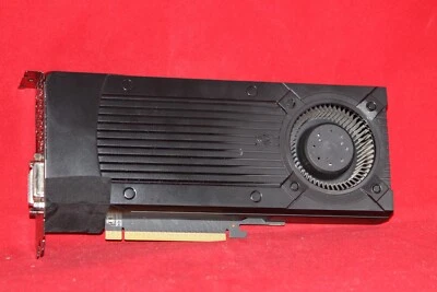 Tarjeta de gráficos ASUS Nvidia GeForce GTX 760 2GB 256BIT GDDR5, PCI Express 3.0 x16 Foto 1 de 4