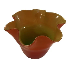 Gorgeous Designs Art Cased Blown Glass Handkerchief Vase Red Green 5.75" - Picture 1 of 11