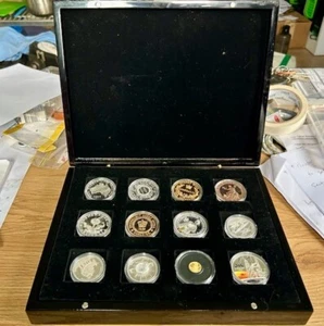 The Foundation Stones of Australian Coinage - Picture 1 of 6