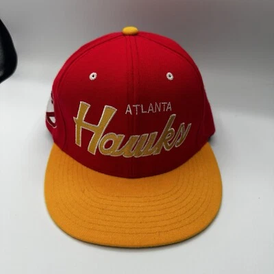Atlanta Hawks Vintage Script Sarga Snapback Gorra Sombrero Edición Limitada Rojo TOSA Foto 1 de 4