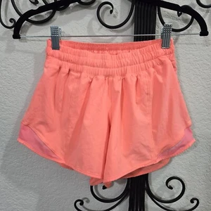Lululemon Hotty Hot Shorts Corral 4 - Picture 1 of 6