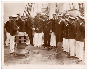 E. R. G. R. Evans - Press photograph of Antarctic explorer - Foto 1 di 1