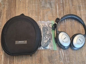 Bose QuietComfort 15 Cuffie con cancellazione del rumore acustico - Argento/Nero - Foto 1 di 8