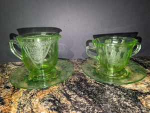 Crema e zuccheriera vintage anni '30 UV Federal Glass Co. Georgian Lovebirds - Foto 1 di 10