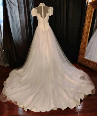 Lavender Tulle Wedding Gown Ivory Dress Train Short Sleeves Union Made  - Image 1 of 4