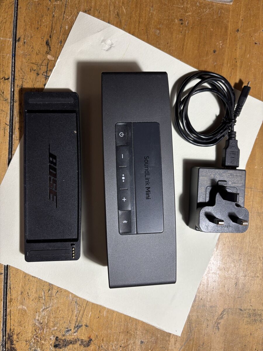 Bose SoundLink Mini II Silver Audio Docks & Mini Speakers Bose SoundLink Mini II Silver Audio Docks & Mini Speakers