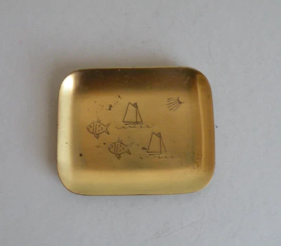 A.G.BUNGE Messing Schälchen Schale Motiv Fische Segelboote - Bild 1 von 4