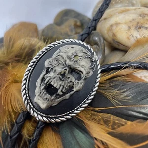 Spider Skull Cameo Pendant Bolo Necklace Lariat Tie Gothic Rockabilly Biker Gift - Picture 1 of 12