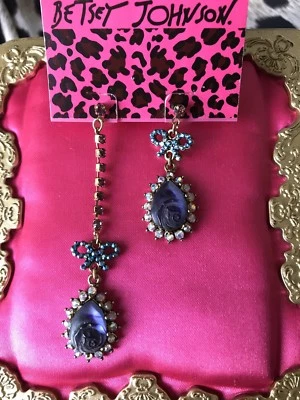 Pendientes de arco Betsey Johnson floreciente jardín vidrio púrpura tallado rosa flor AB Foto 1 de 3