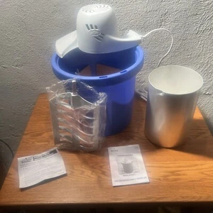 Congelador de helados y yogures Rival 8704 eléctrico de 4 cuartos. NUEVO. - Imagen 1 de 4