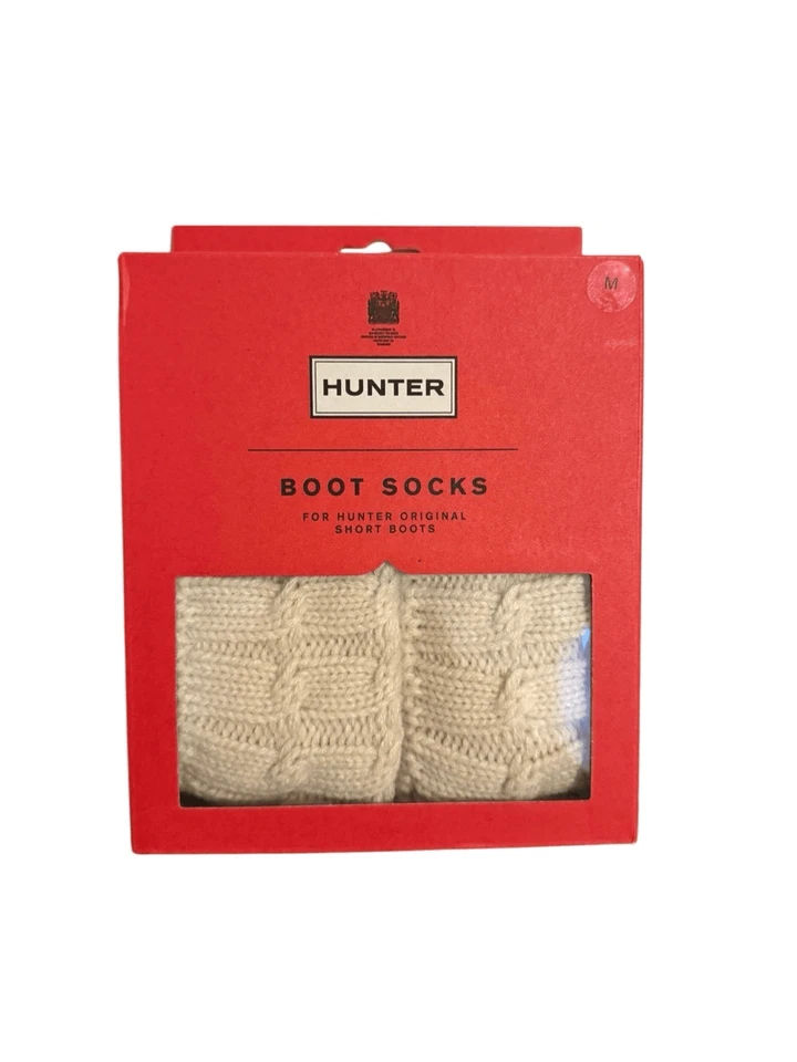 Brand New Hunter Boot Short Socks Recycled 6 inch Stitch Cable in Hunter White - Image 1 of 2