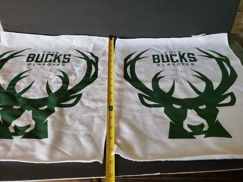 2019 Milwaukee Bucks Play Offs Rally Towels Lot Of 2 Cover