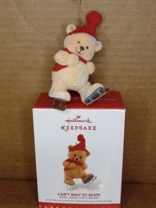 Hallmark Ornament 2015 Mary Hamilton Bears Can't Wait to Skate 1st In Series - Bild 1 von 1