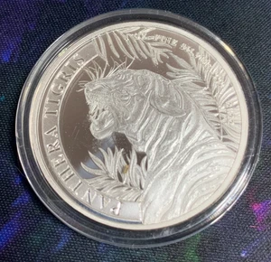 Panthera Tigris Tiger 2022 1 oz. Moneda de plata 999 Lao PDR 500 Kip - Imagen 1 de 2