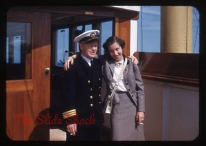 M.S. Erria dänisches Schiff Frau und First Mate 1950 roter Rand Kodachrome Rutsche - Bild 1 von 1