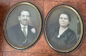 Antica coppia quadri con cornice ovale-pastello/ritratti uomo -donna - Foto 1 di 11